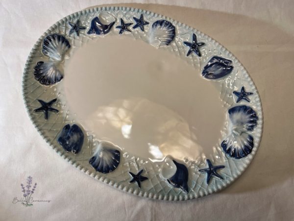 Kleine Schale blaue Muscheln