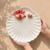 Muschelteller rotes Korallenmuster